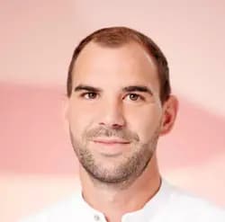 Dr. Patrik Horak