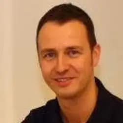 Herr Roger Honikel