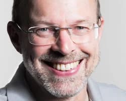Dr Thomas Sagner