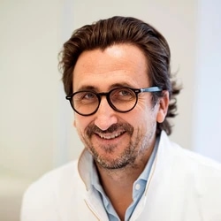 Dr. med. Stefan Schmiedl