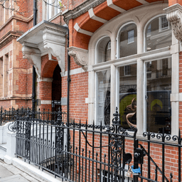 9 Harley Street