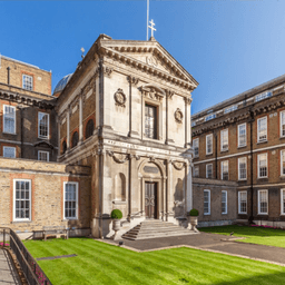 St John & St Elizabeth Hospital