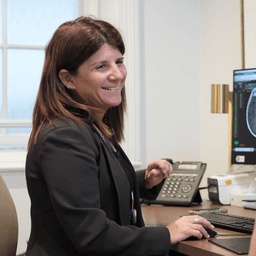 Dr Nicola Rosenfelder