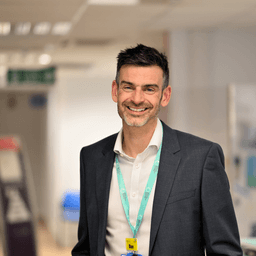 Professor Daniel Lindfield