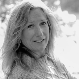 Ms Sacha Pennington-Ellis