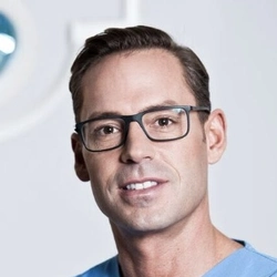 Dr. med. univ. Florian Zeiler
