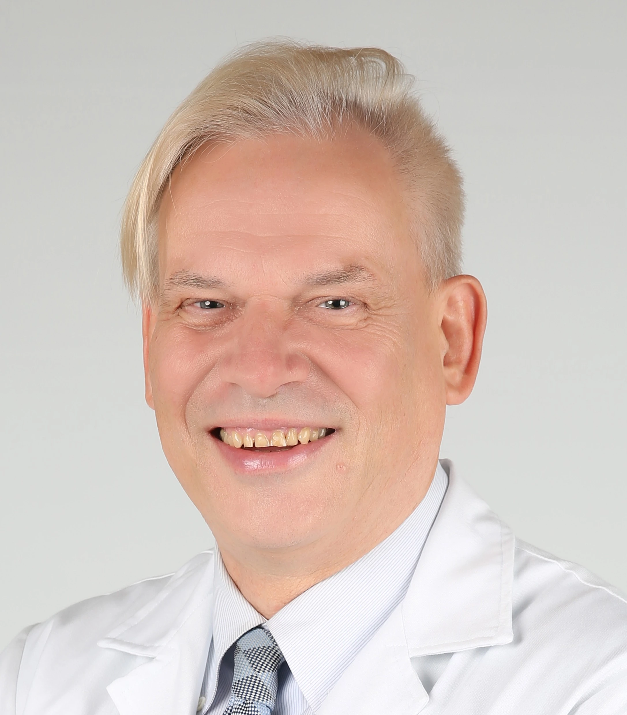 Dr. Noor Niels P Buchholz