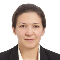 Dr Suzanna Almaali