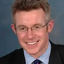 Dr Ian Arnott